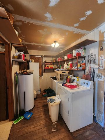 8531 N Ridge Rd, Valley Center, KS 67147