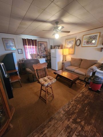 8531 N Ridge Rd, Valley Center, KS 67147