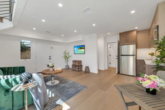 4801 Abbeyville, Woodland Hills, CA 91364