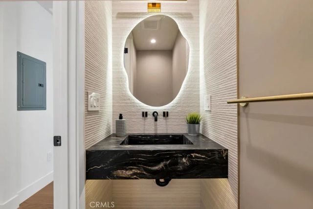 4801 Abbeyville, Woodland Hills, CA 91364