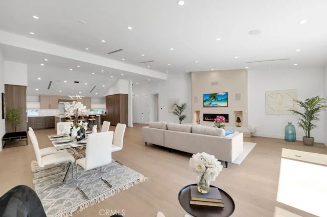 4801 Abbeyville, Woodland Hills, CA 91364