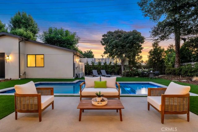 4801 Abbeyville, Woodland Hills, CA 91364