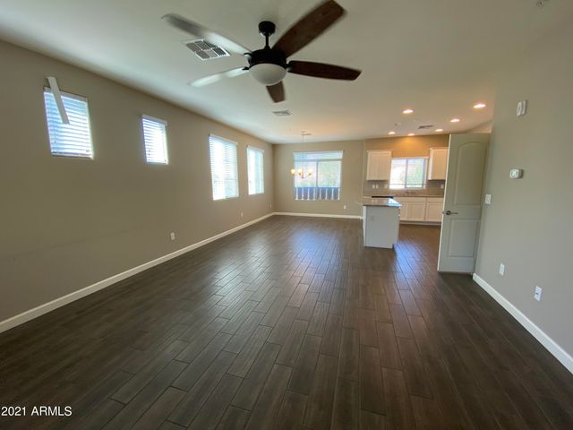 240 W JUNIPER Avenue 1137, Gilbert, AZ 85233