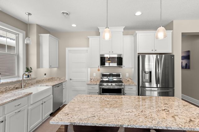 13701 Brookside Path, Rosemount, MN 55068