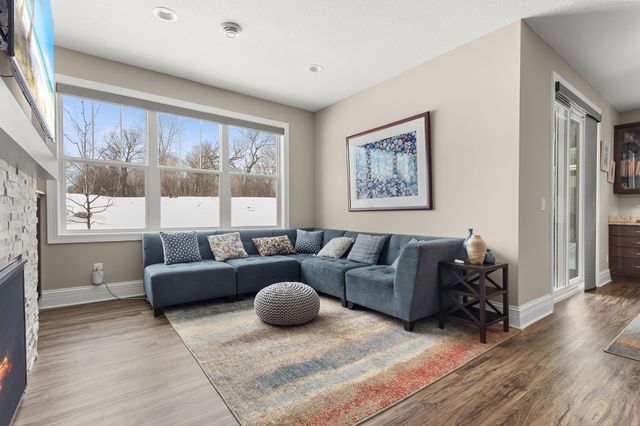 13701 Brookside Path, Rosemount, MN 55068