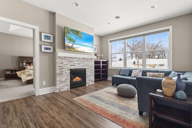 13701 Brookside Path, Rosemount, MN 55068