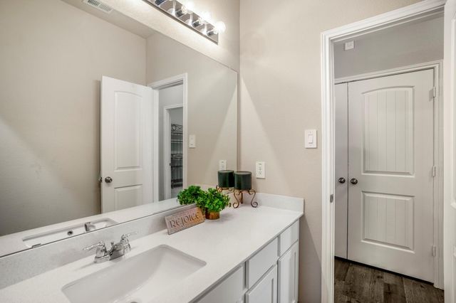 2816 Madison Drive, Conroe, TX 77304