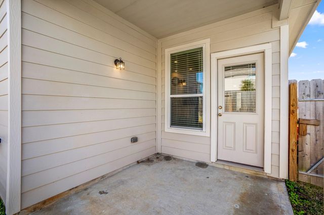 2816 Madison Drive, Conroe, TX 77304