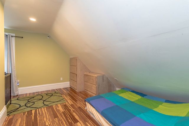 16 Walker St 2, Newton, MA 02460