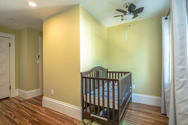 16 Walker St 2, Newton, MA 02460