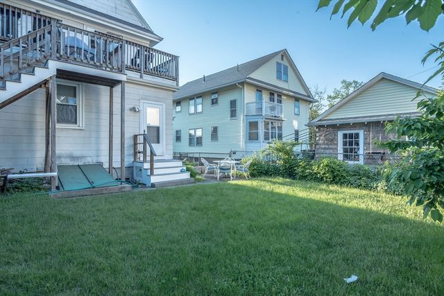 16 Walker St 2, Newton, MA 02460