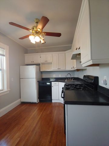 16 Walker St 2, Newton, MA 02460