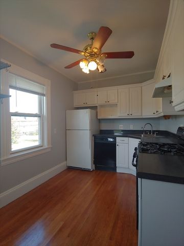 16 Walker St 2, Newton, MA 02460