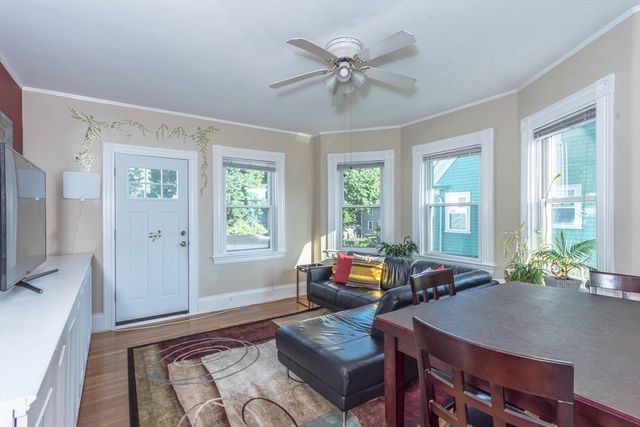 16 Walker St 2, Newton, MA 02460