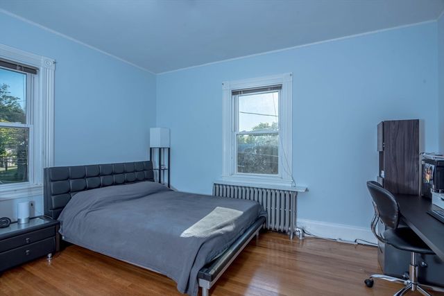 16 Walker St 2, Newton, MA 02460