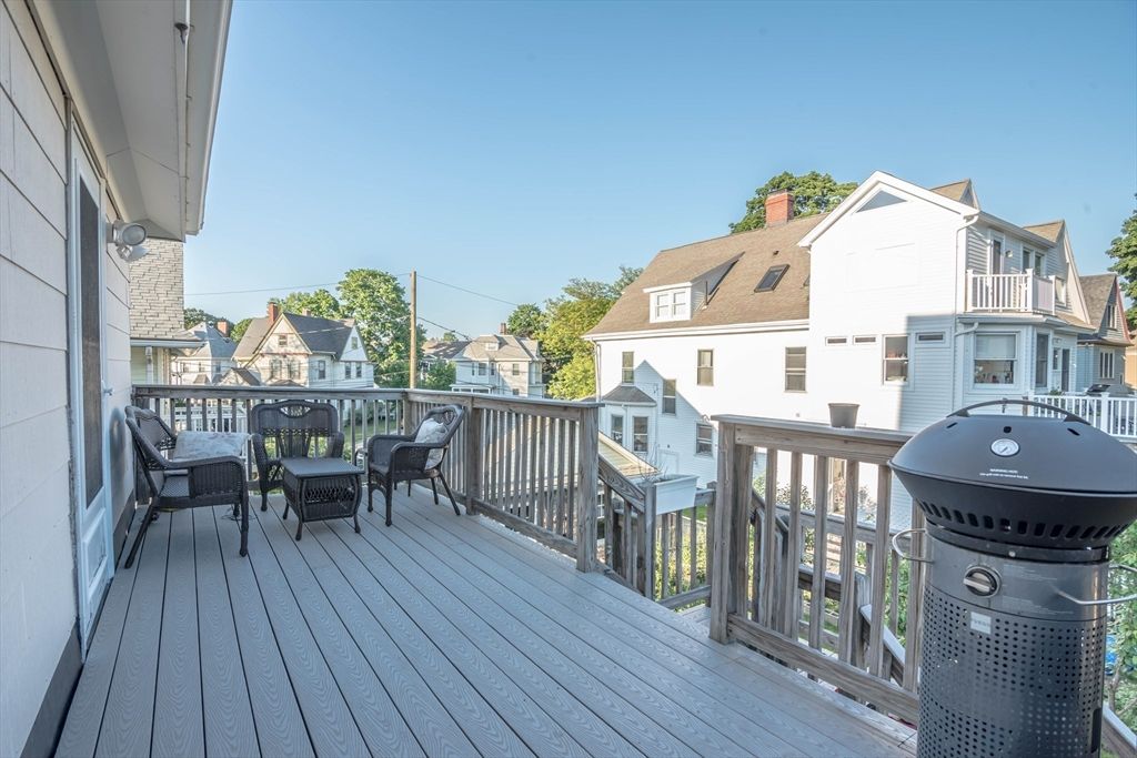 16 Walker St 2, Newton, MA 02460
