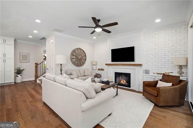 214 Phillips Lane, Alpharetta, GA 30009