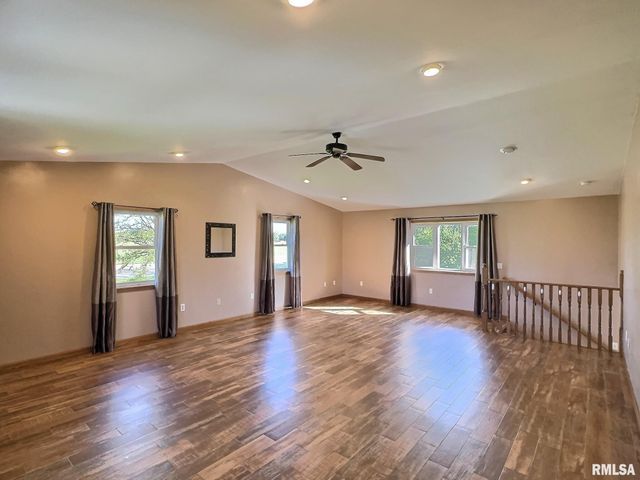 5115 W WOODFERN Road, Peoria, IL 61607