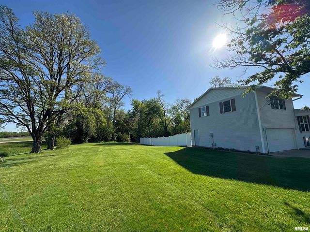 5115 W WOODFERN Road, Peoria, IL 61607