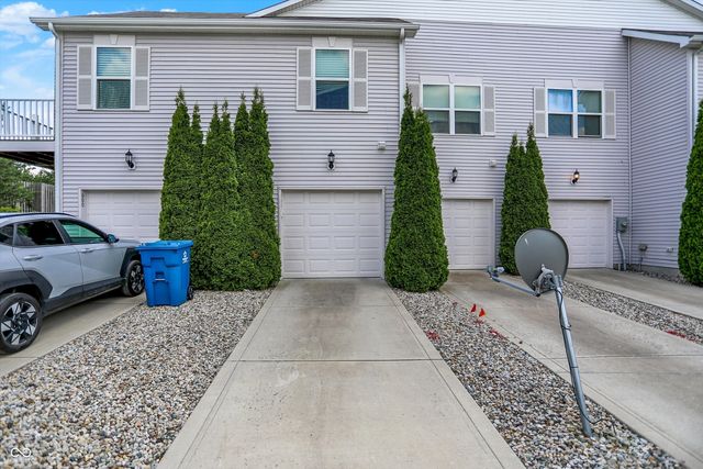 12075 Scoria Drive 500, Fishers, IN 46038