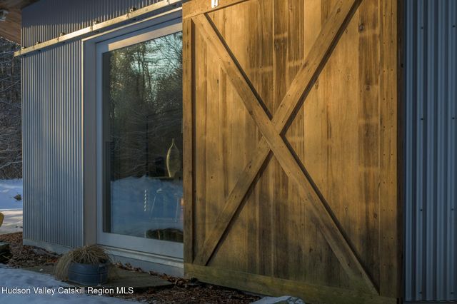 401 Collins Street Stop 11, Hillsdale, NY 12529