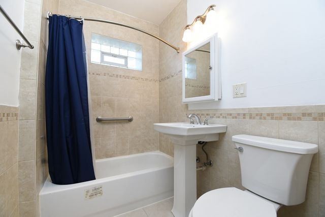 3104 W Argyle Street 1, Chicago, IL 60625