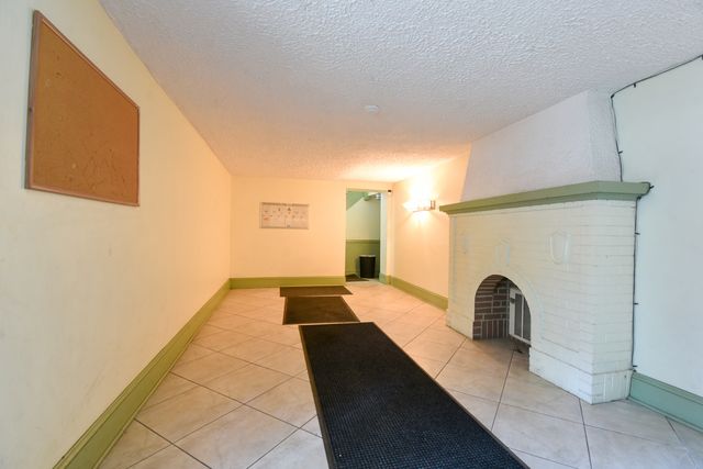 3104 W Argyle Street 1, Chicago, IL 60625