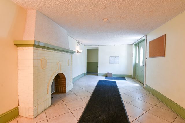 3104 W Argyle Street 1, Chicago, IL 60625