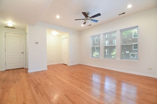 3104 W Argyle Street 1, Chicago, IL 60625