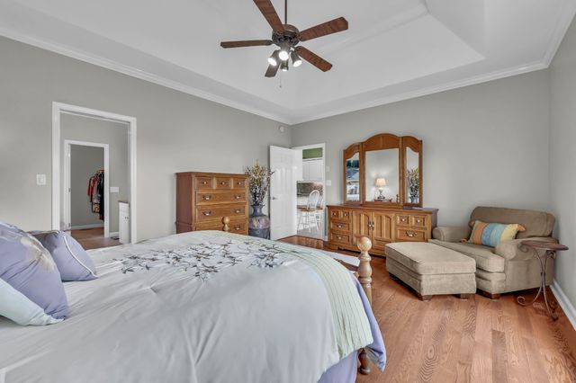 4267 N Woodstock Dr, Clarksville, TN 37040