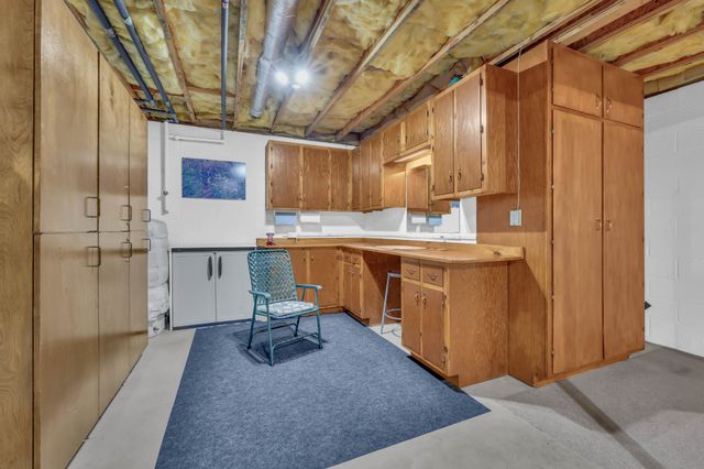 4267 N Woodstock Dr, Clarksville, TN 37040