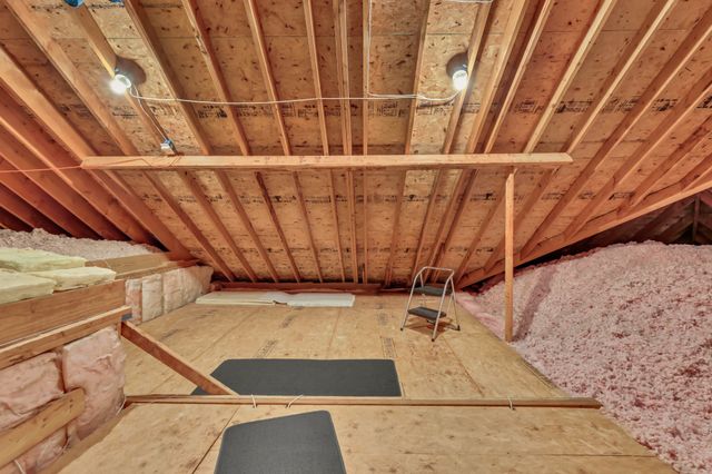 4267 N Woodstock Dr, Clarksville, TN 37040
