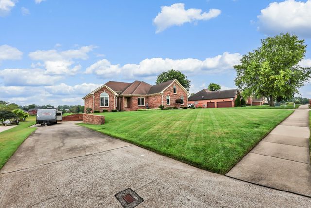 4267 N Woodstock Dr, Clarksville, TN 37040