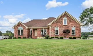4267 N Woodstock Dr, Clarksville, TN 37040