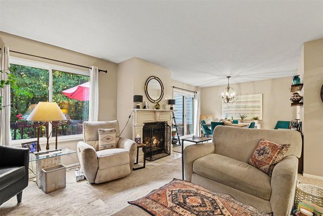 2424 E Collier Avenue, Grand Rapids, MI 49546