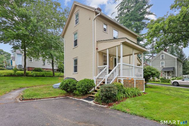 10 Middle Lane, Simsbury, CT 06070