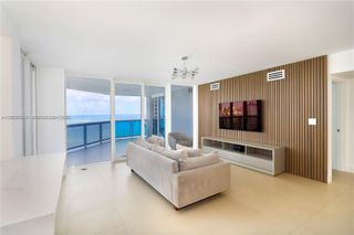 6301 Collins Ave 1608, Miami Beach, FL 33141