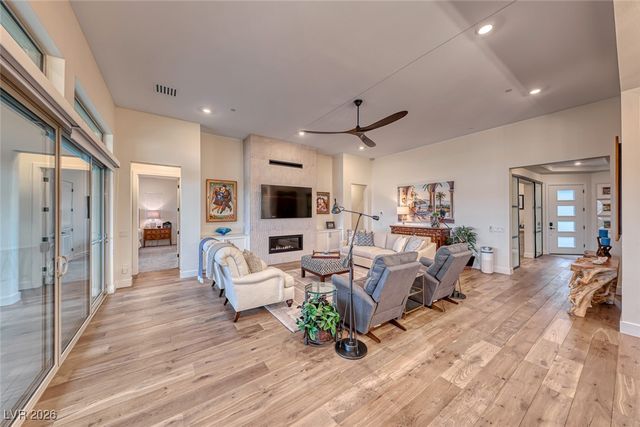 116 Stone Mesa Court, Henderson, NV 89011