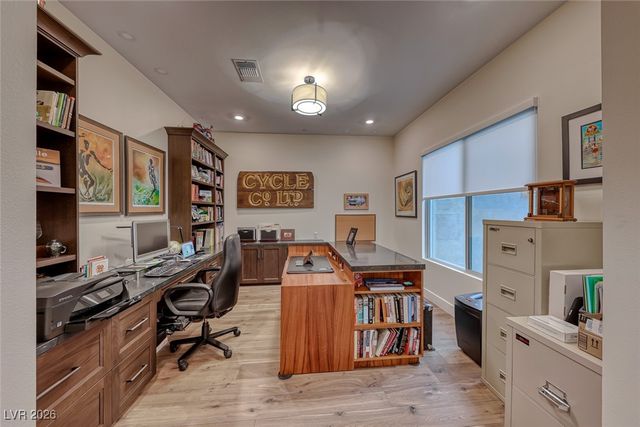 116 Stone Mesa Court, Henderson, NV 89011