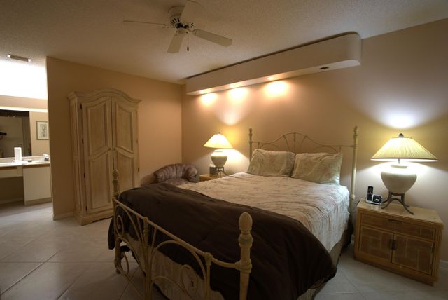 2956 Carambola Circle S 2031, Coconut Creek, FL 33066