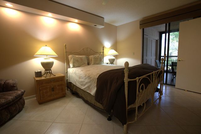 2956 Carambola Circle S 2031, Coconut Creek, FL 33066