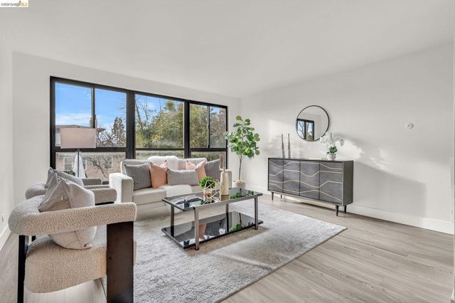 2632 2632 Warring St 3, Berkeley, CA 94704