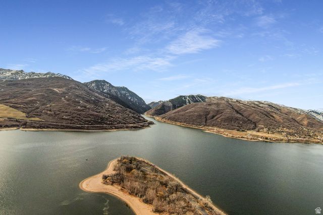 6611 E 100 S, Huntsville, UT 84317