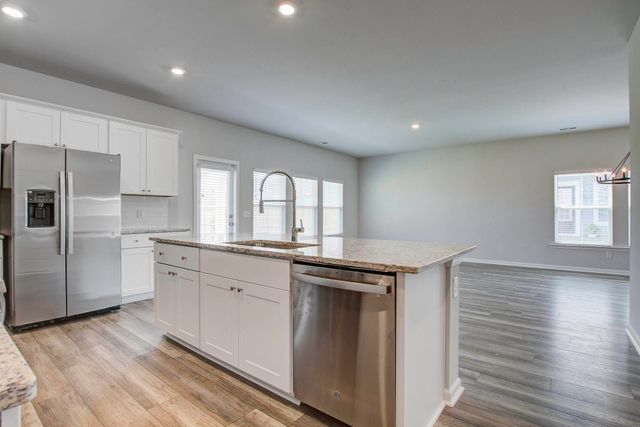 142 Paddle Boat Way, Summerville, SC 29485