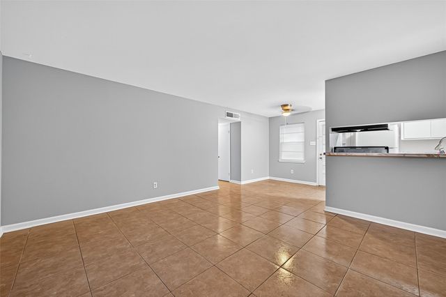 7703 Moonmist Drive D, Houston, TX 77036