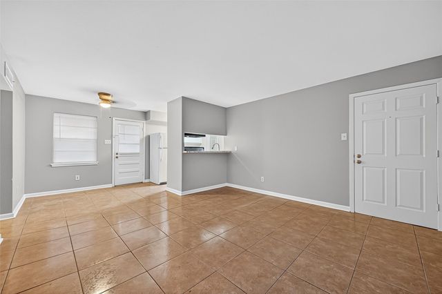 7703 Moonmist Drive D, Houston, TX 77036