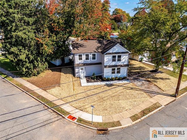 130 Garden Terrace, Edison, NJ 08817