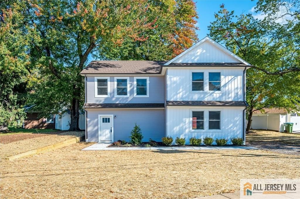 130 Garden Terrace, Edison, NJ 08817