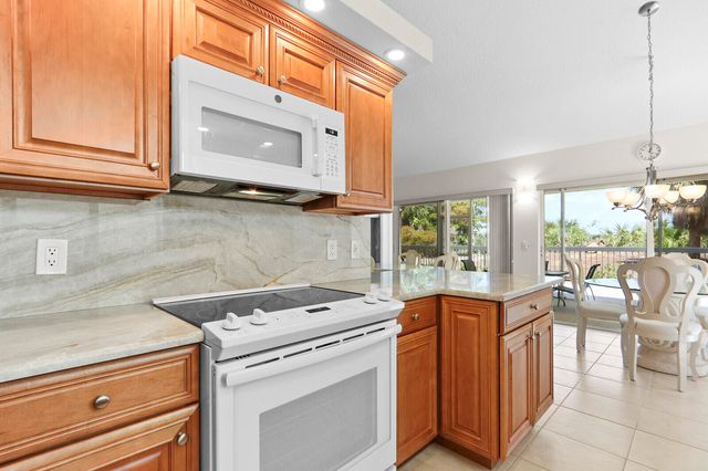327 Ridge Road, Jupiter, FL 33477