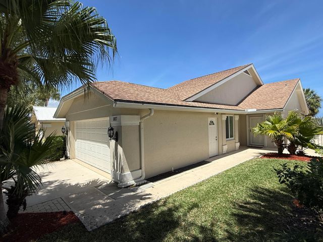 327 Ridge Road, Jupiter, FL 33477